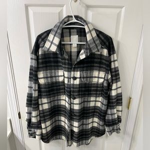 H&M plaid shacket size M